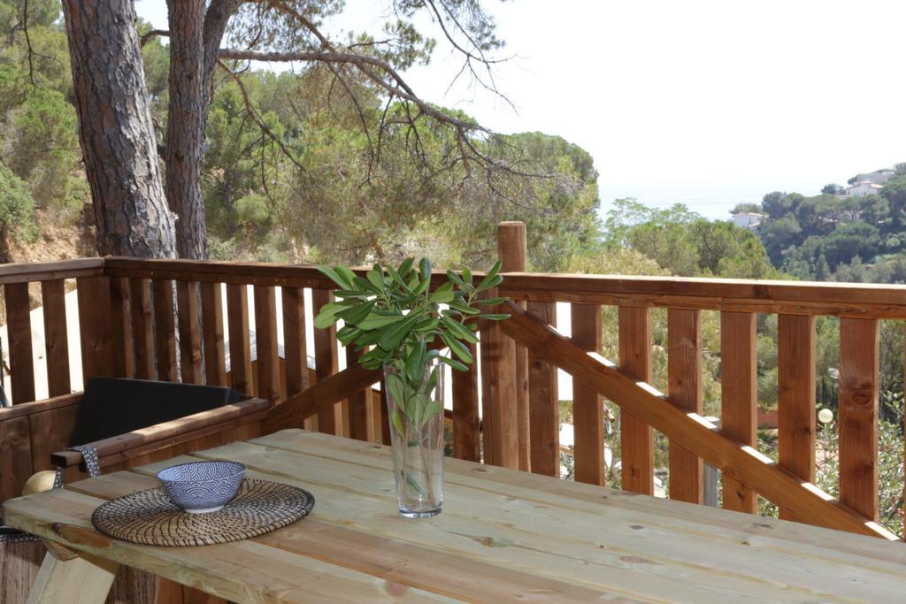 Hotel Camping Sènia Cala Canyelles Lloret de Mar Esterno foto