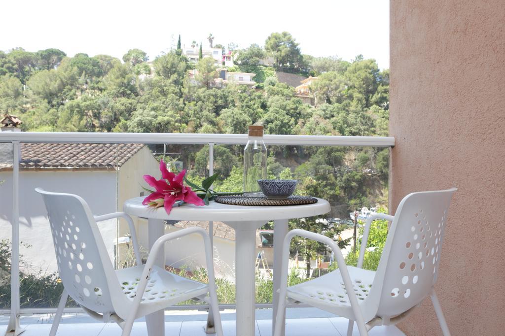 Hotel Camping Sènia Cala Canyelles Lloret de Mar Esterno foto